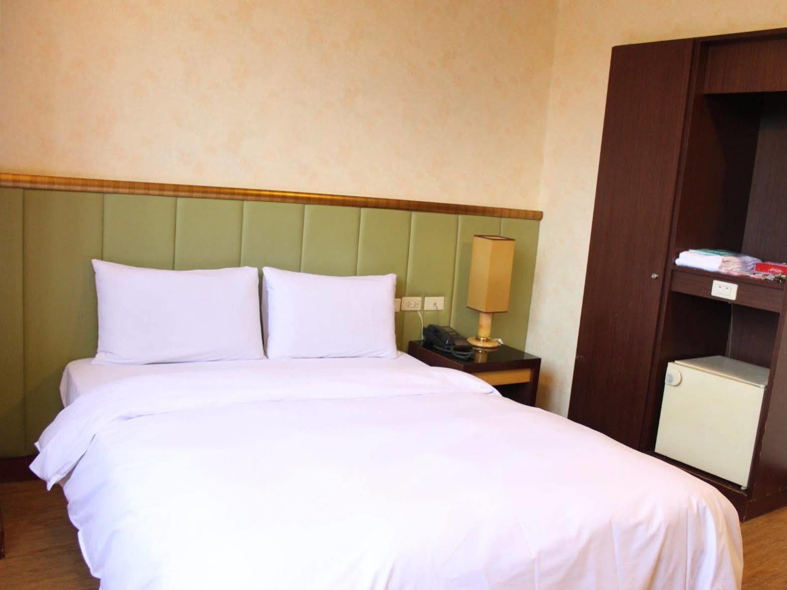 Sunwise Hotel Гаосюн Экстерьер фото